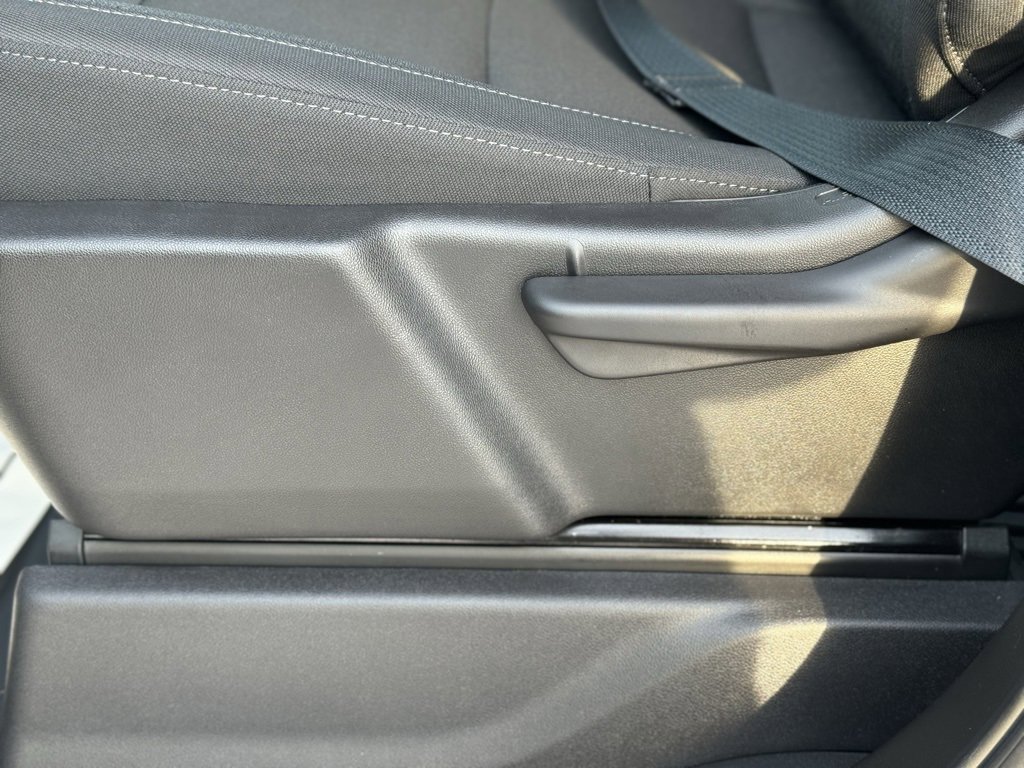 Used 2025 GMC Sierra 2500 Pro w/ Convenience Package image 21