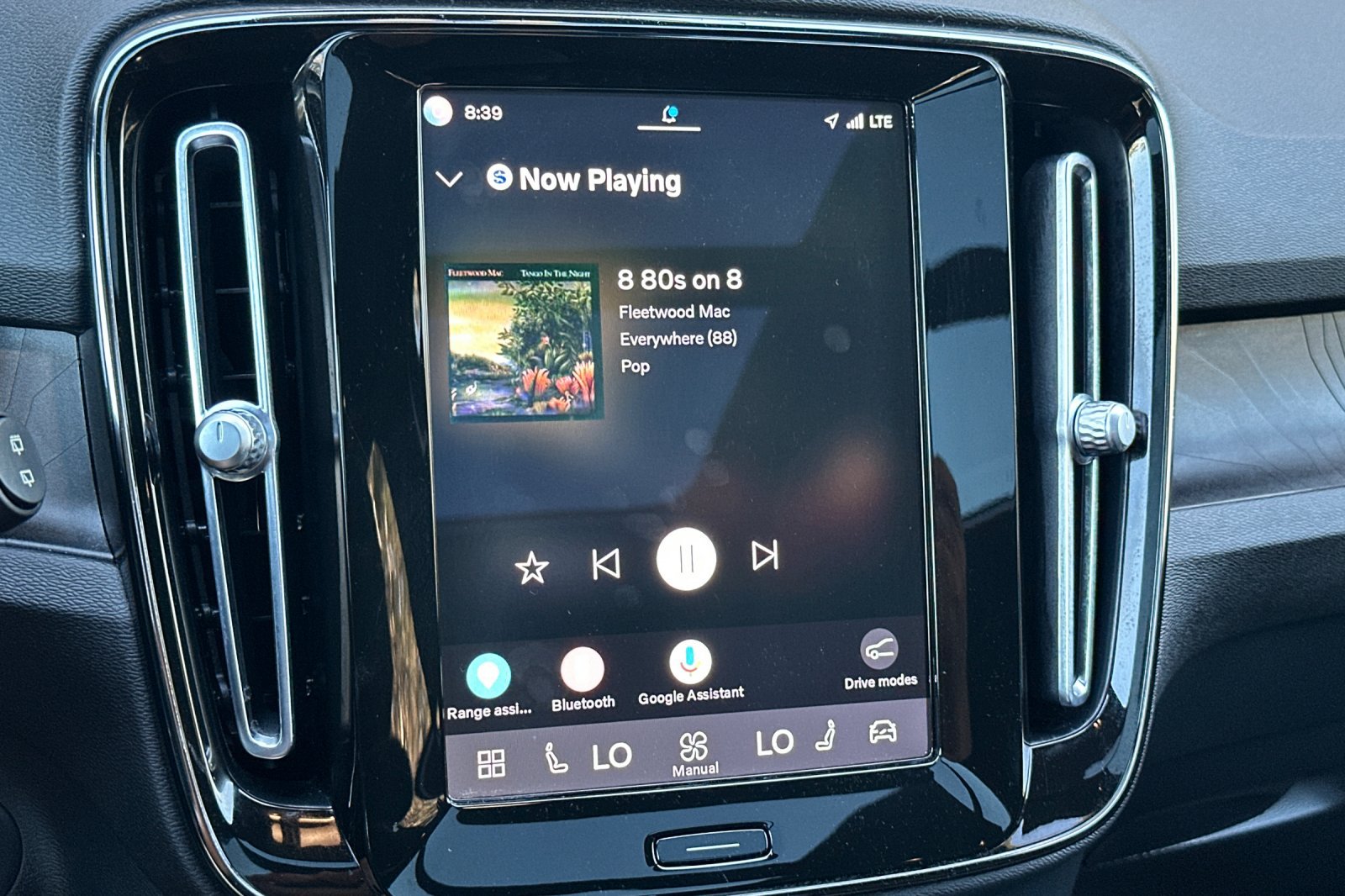 Certified 2023 Volvo XC40 Recharge Plus w/ Protection Package Premier AWD/4WD image 21