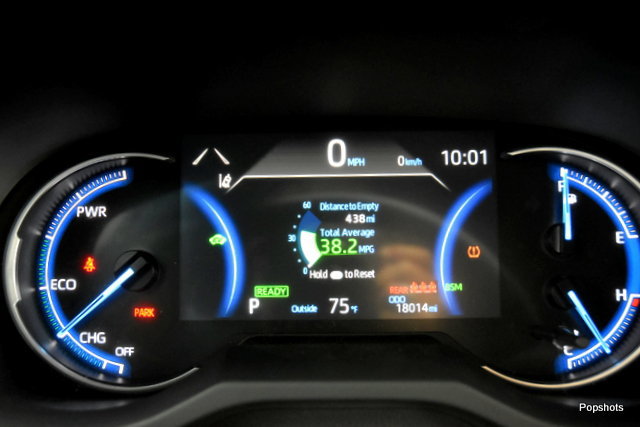 Used 2025 Toyota RAV4 XSE AWD/4WD image 15