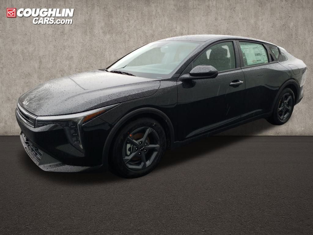 New 2025 Kia K4 LXS image 4