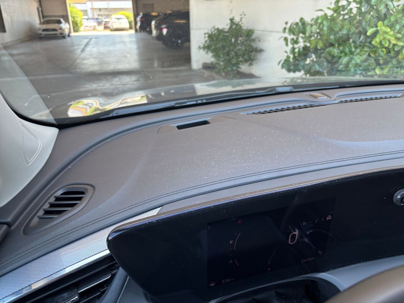 Used 2025 Buick Encore GX Preferred FWD image 34