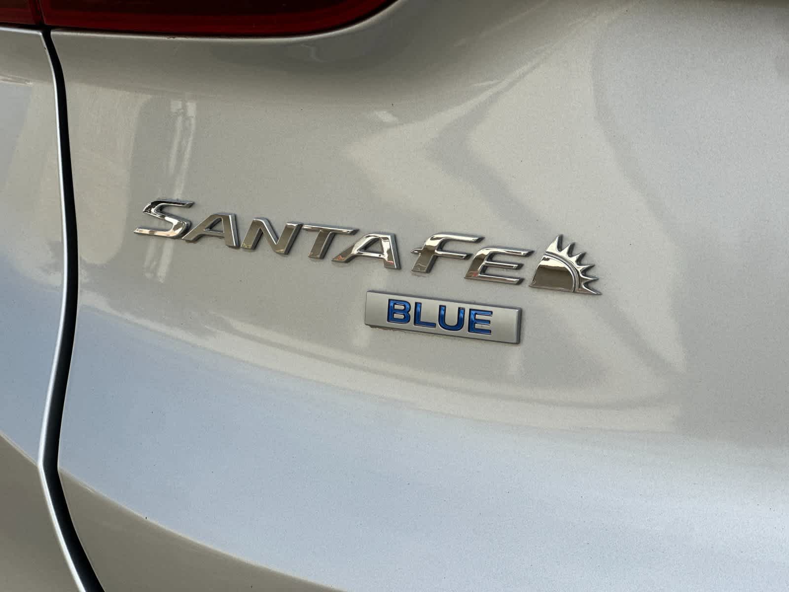 Used 2022 Hyundai Santa Fe Blue w/ Cargo Package AWD/4WD image 28