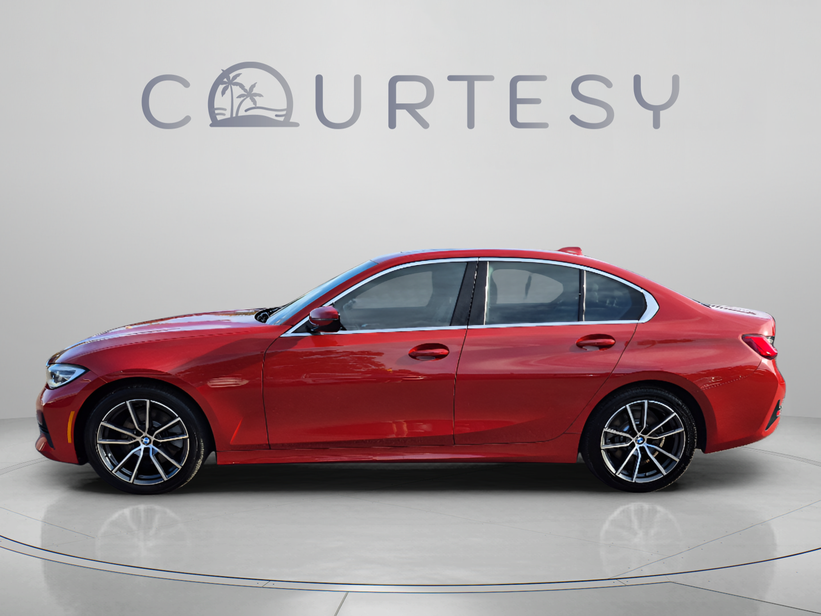 Used 2021 BMW 330i Sedan w/ Convenience Package RWD image 2