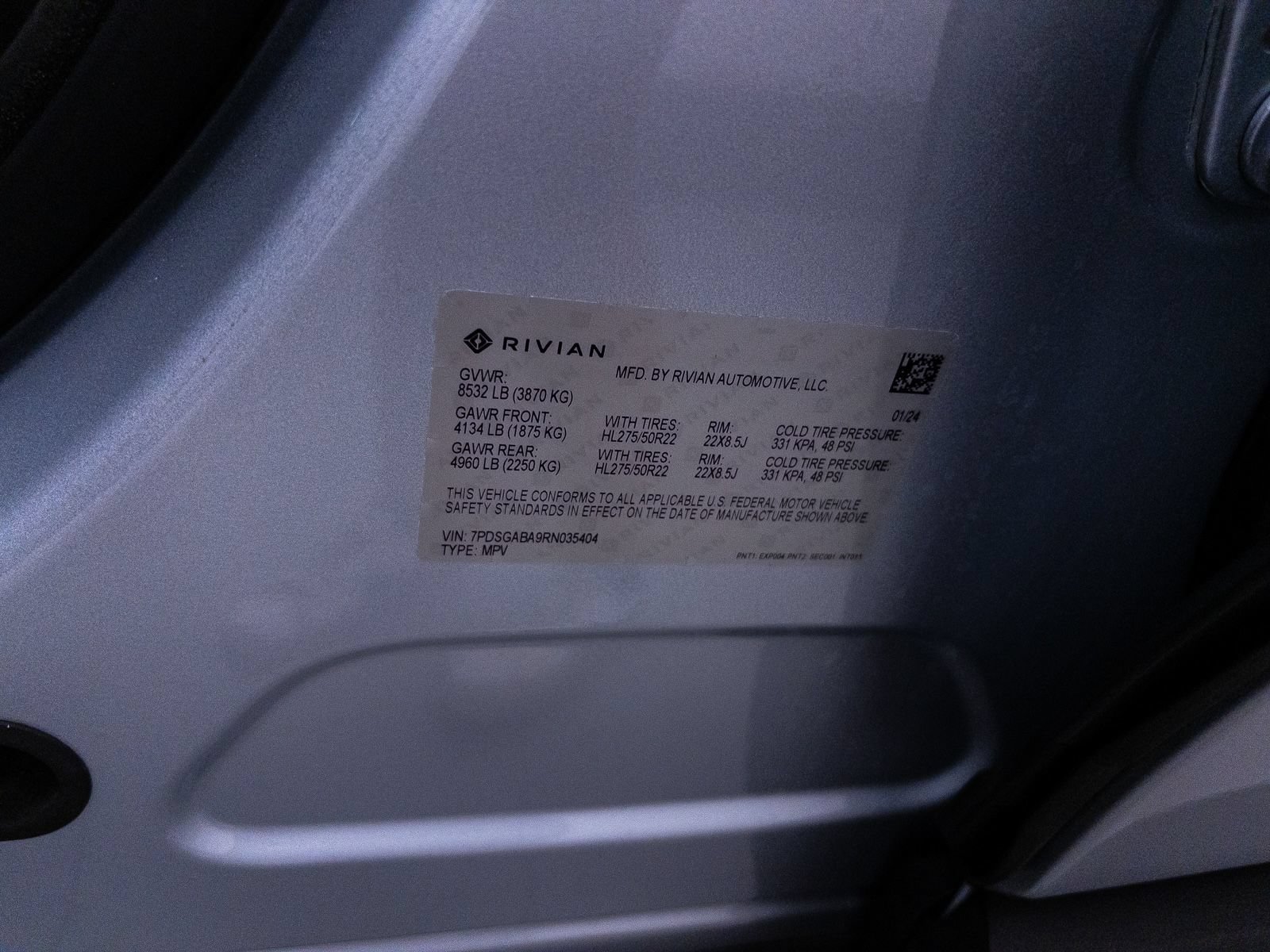 Used 2024 Rivian R1S Adventure AWD/4WD image 42