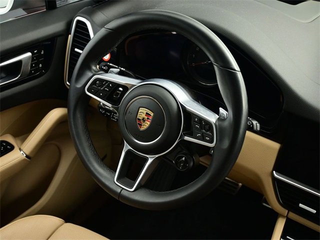 Used 2023 Porsche Cayenne S Platinum w/ Assistance Package image 8