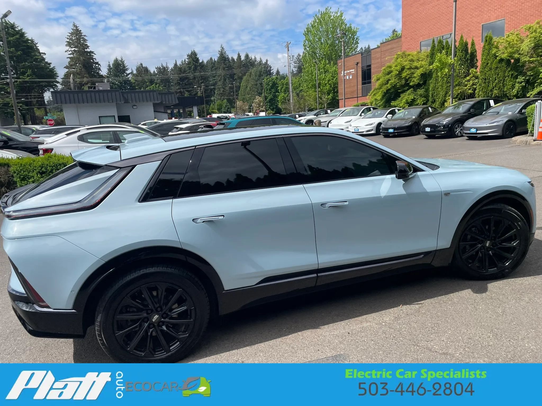 Used 2024 Cadillac Lyriq Sport AWD/4WD image 15