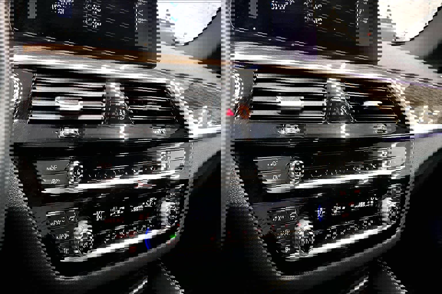 Used 2022 BMW 530e w/ Premium Package image 34