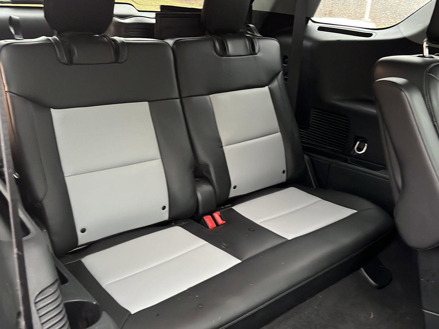 Used 2023 Ford Explorer XLT w/ Equipment Group 202A image 29