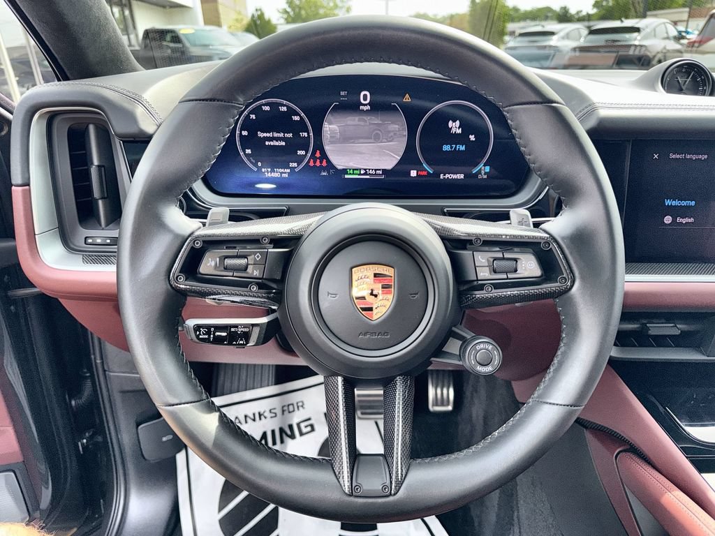 Used 2024 Porsche Cayenne Turbo AWD/4WD image 11