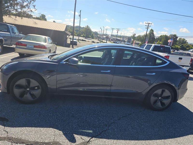 Used 2019 Tesla Model 3 Mid Range RWD image 3