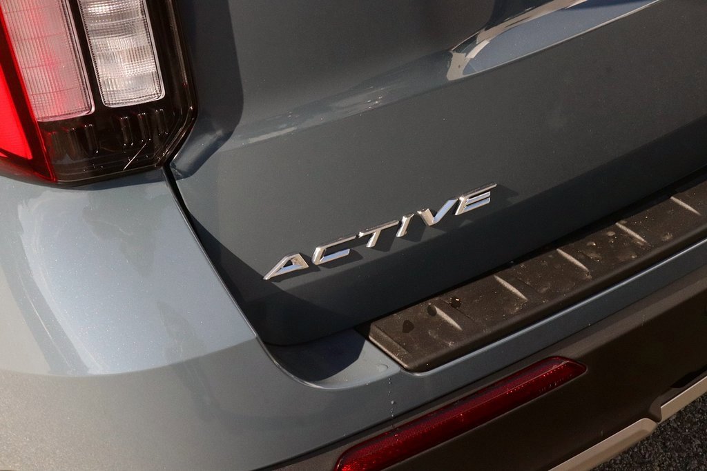 New 2026 Ford Explorer Active w/ Active Comfort Package image 8