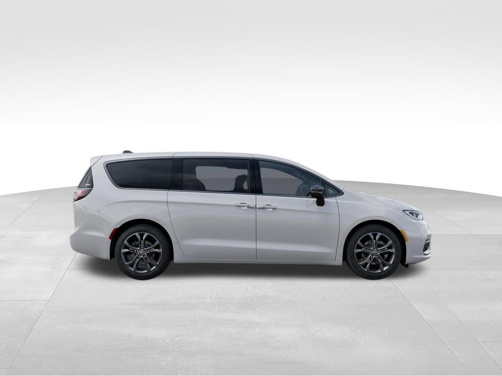 New 2026 Chrysler Pacifica Select FWD image 22