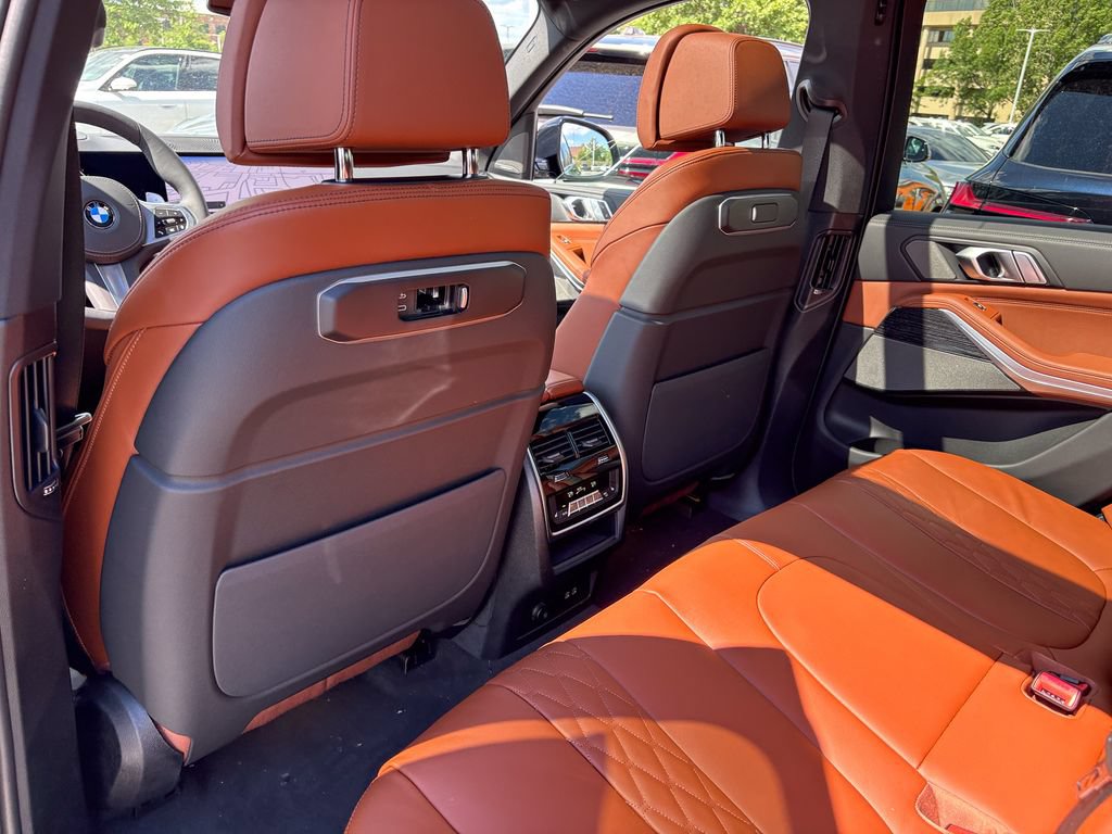 New 2026 BMW X5 xDrive40i w/ M Sport Package AWD/4WD image 31