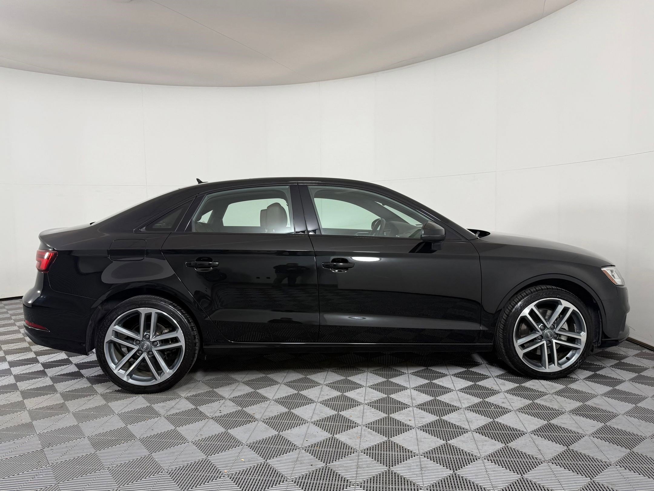 Used 2020 Audi A3 2.0T Premium image 7