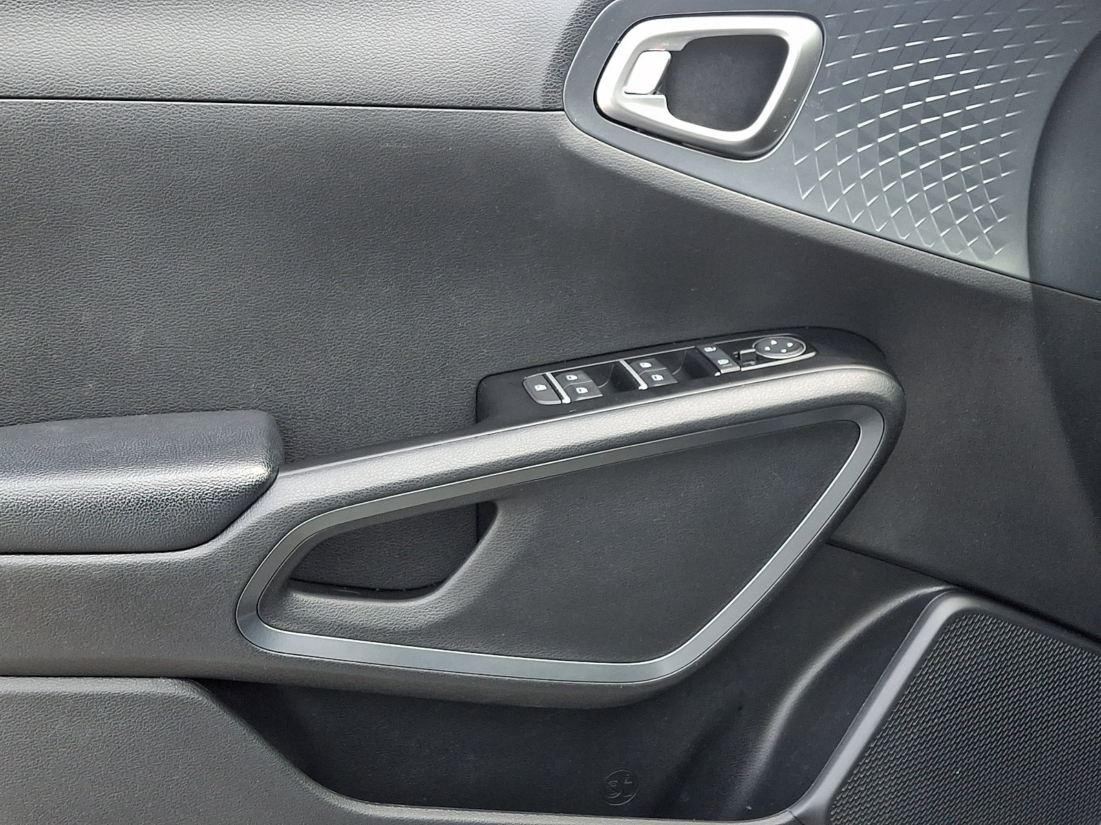 Used 2020 Kia Soul S FWD image 12