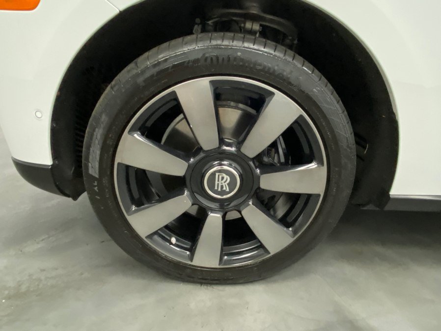 Used 2019 Rolls-Royce Cullinan AWD/4WD image 19