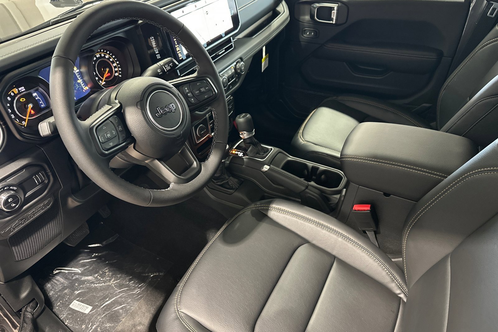 New 2025 Jeep Gladiator Sport image 11