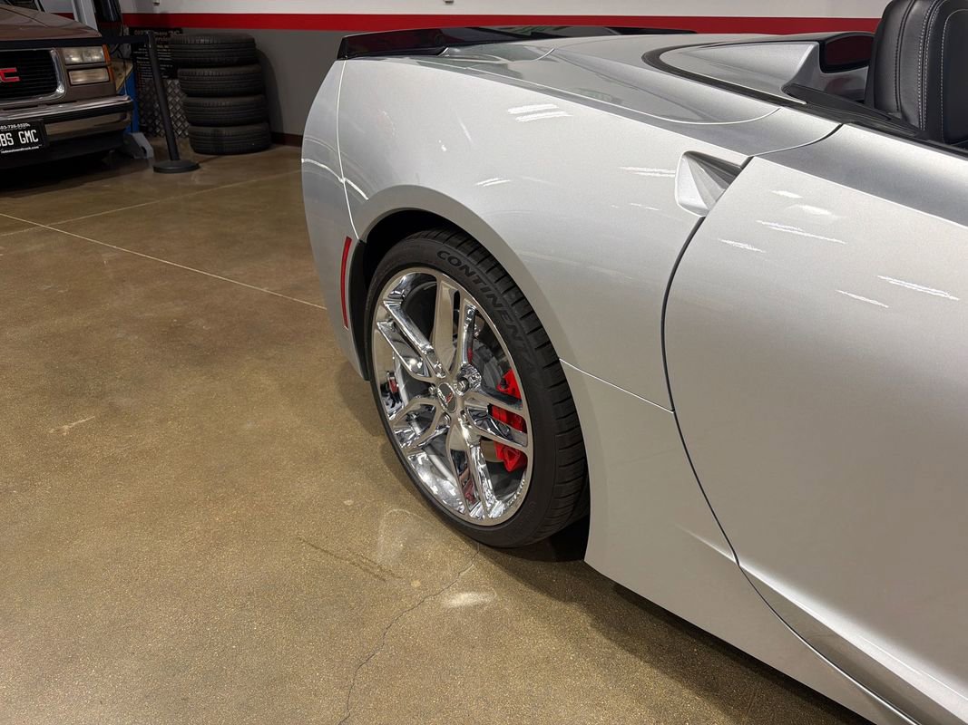 Used 2016 Chevrolet Corvette Stingray Convertible w/ 3LT Preferred Equipment Group RWD image 37
