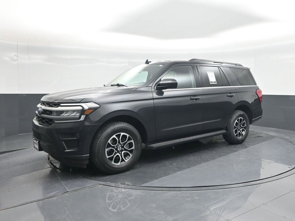 Certified 2024 Ford Expedition XLT image 1