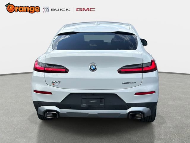Used 2023 BMW X4 xDrive30i w/ Parking Assistance Package image 4