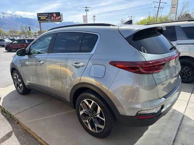 Certified 2022 Kia Sportage EX image 3