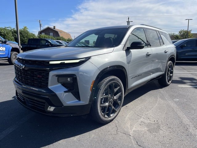 New 2026 Chevrolet Traverse RS image 3