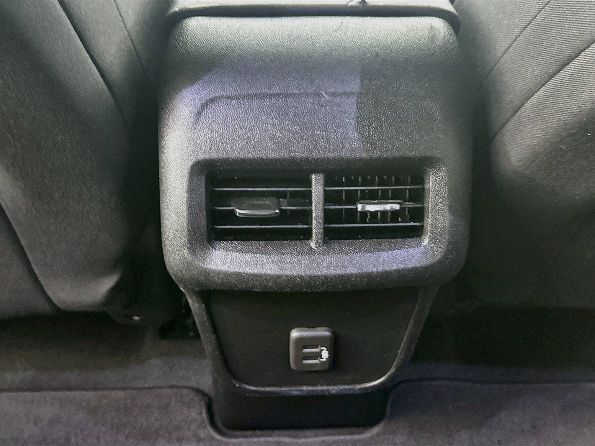Used 2019 Chevrolet Equinox LT FWD image 27