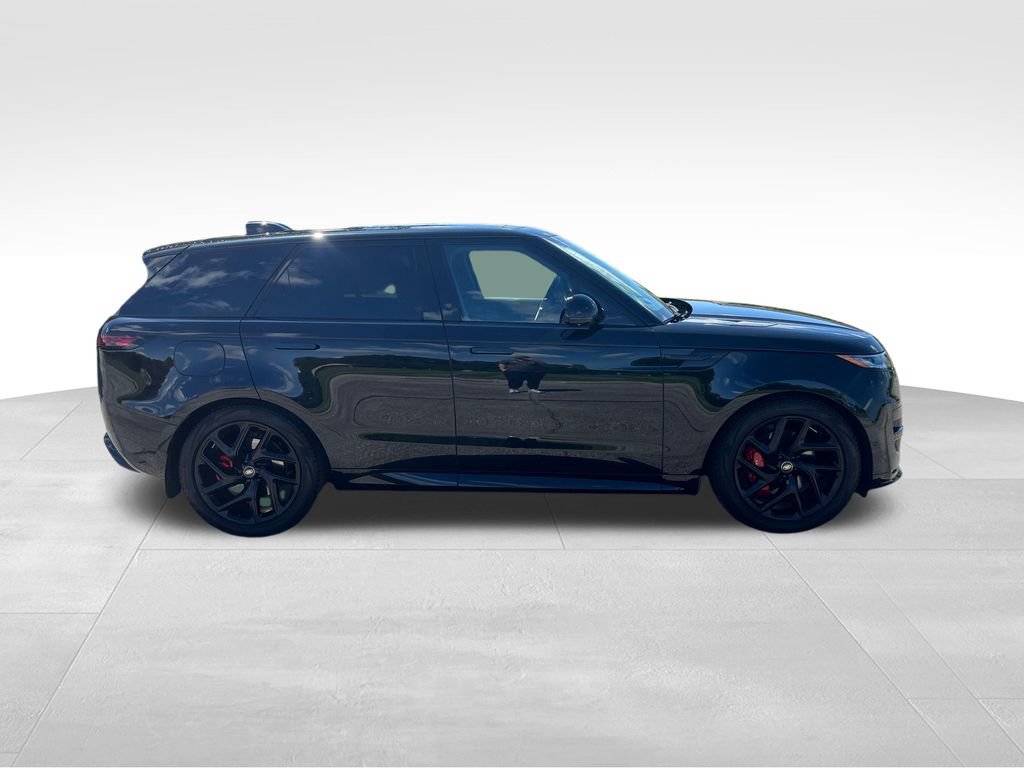 Used 2024 Land Rover Range Rover Sport Dynamic SE AWD/4WD image 6