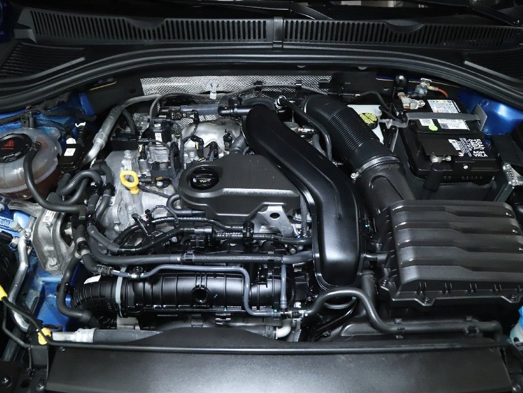 Used 2023 Volkswagen Jetta SE FWD image 35