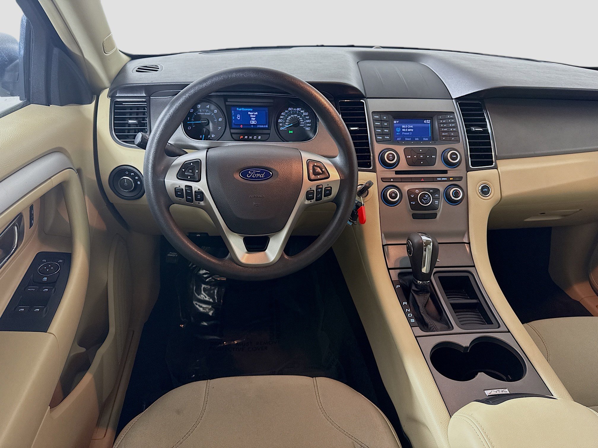 Used 2017 Ford Taurus SE image 17