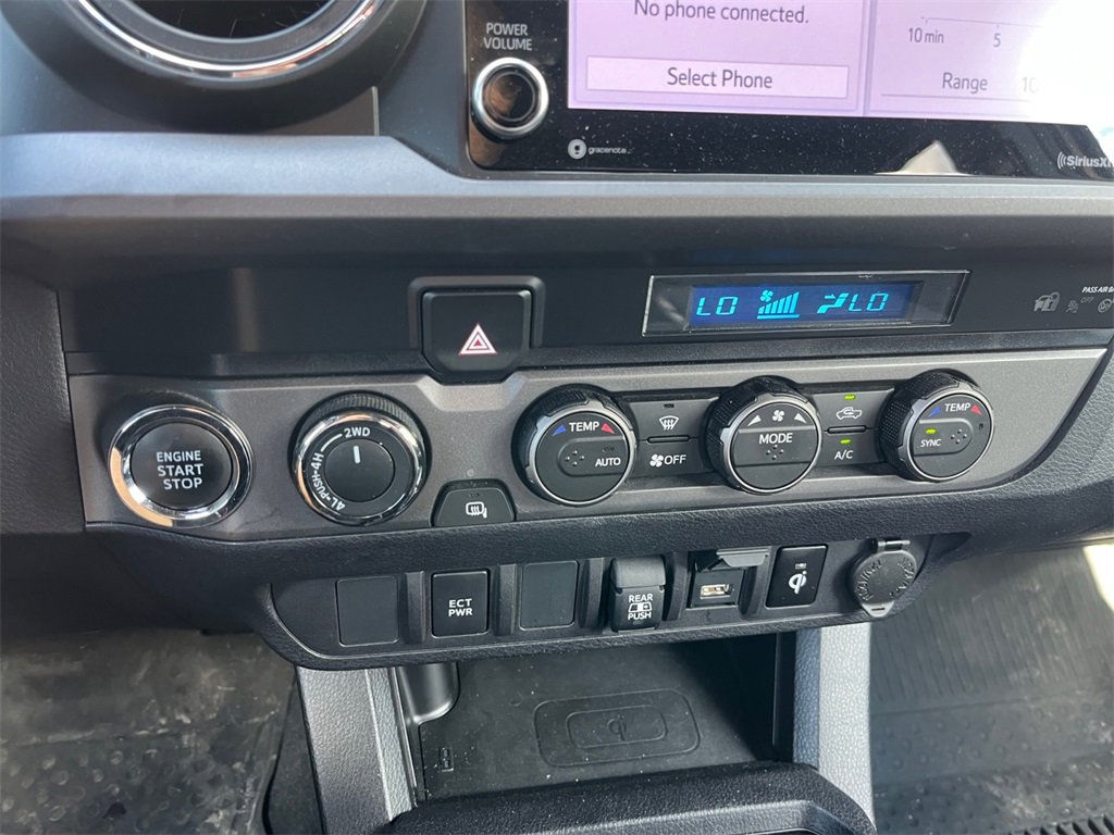 Used 2022 Toyota Tacoma TRD Off-Road image 22