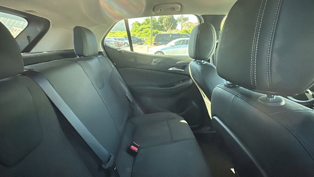 Used 2023 Buick Encore GX Preferred w/ Cold Weather Comfort Package image 7