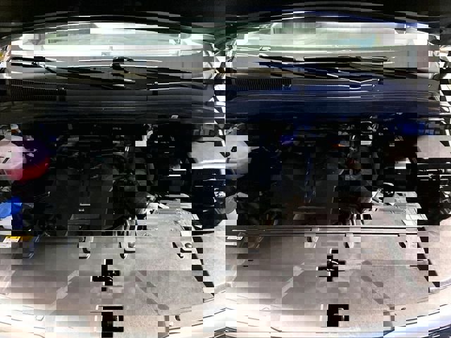 Used 2024 Kia Carnival LX image 10