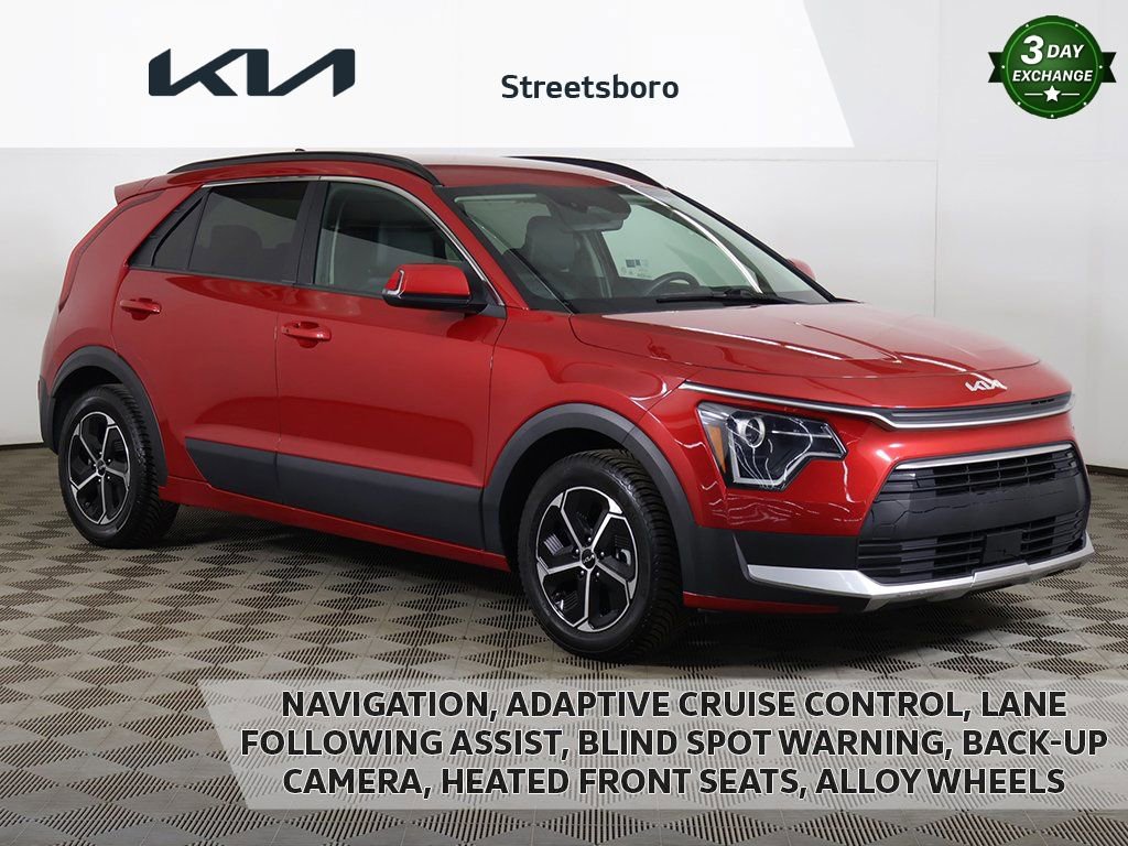 Used 2023 Kia Niro EX image 1