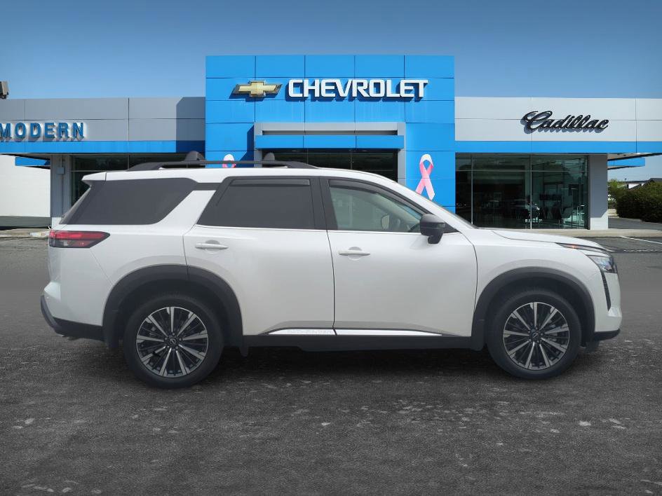 Used 2026 Nissan Pathfinder Platinum w/ Cargo Package AWD/4WD image 6