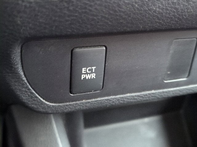 Used 2016 Toyota Tacoma SR image 14