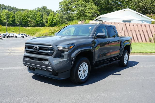 Used 2024 Toyota Tacoma SR5 AWD/4WD image 3