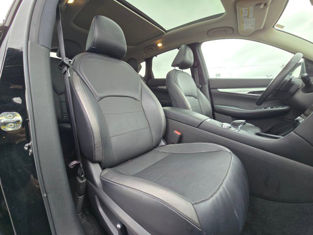Used 2021 INFINITI QX50 Sensory image 12