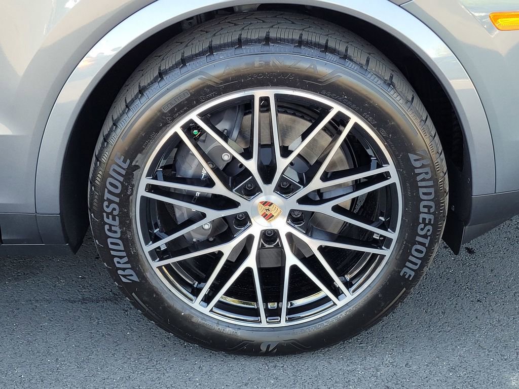 New 2026 Porsche Cayenne image 11