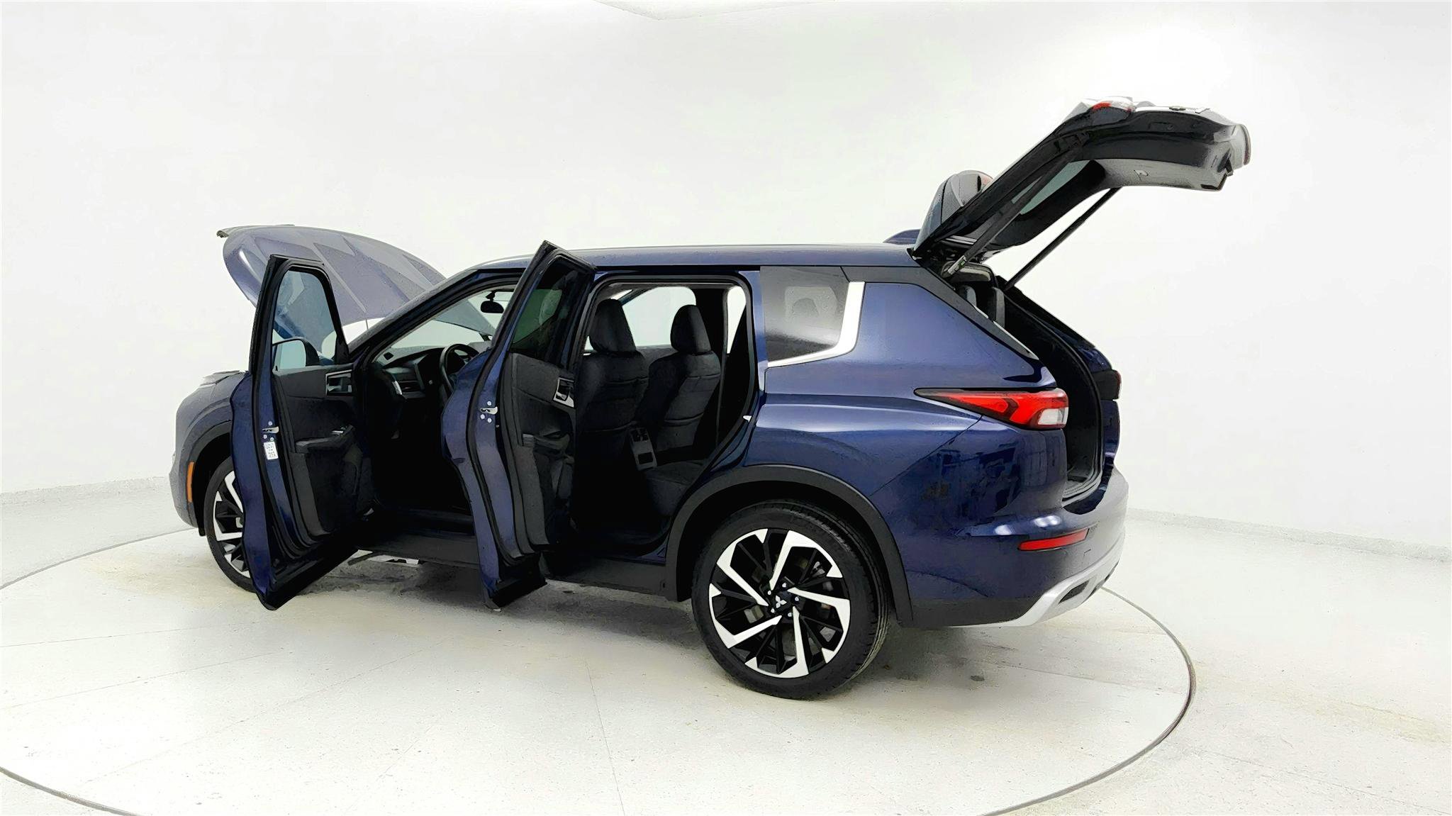 Used 2024 Mitsubishi Outlander FWD image 10