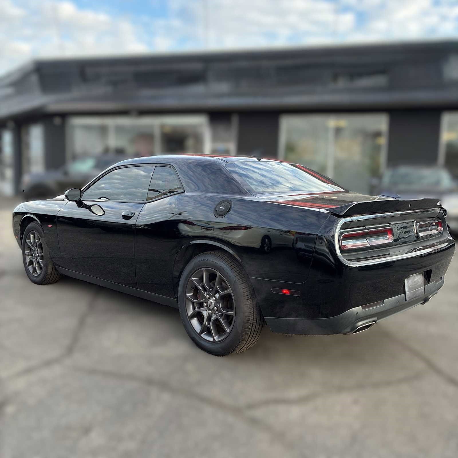 Used 2018 Dodge Challenger GT image 2