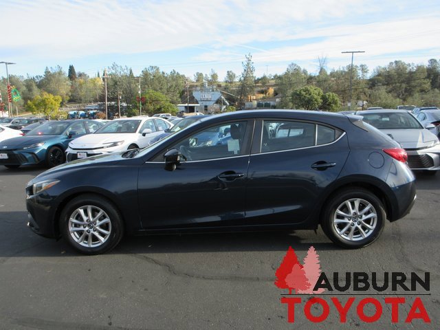 Used 2015 MAZDA MAZDA3 i Touring image 9