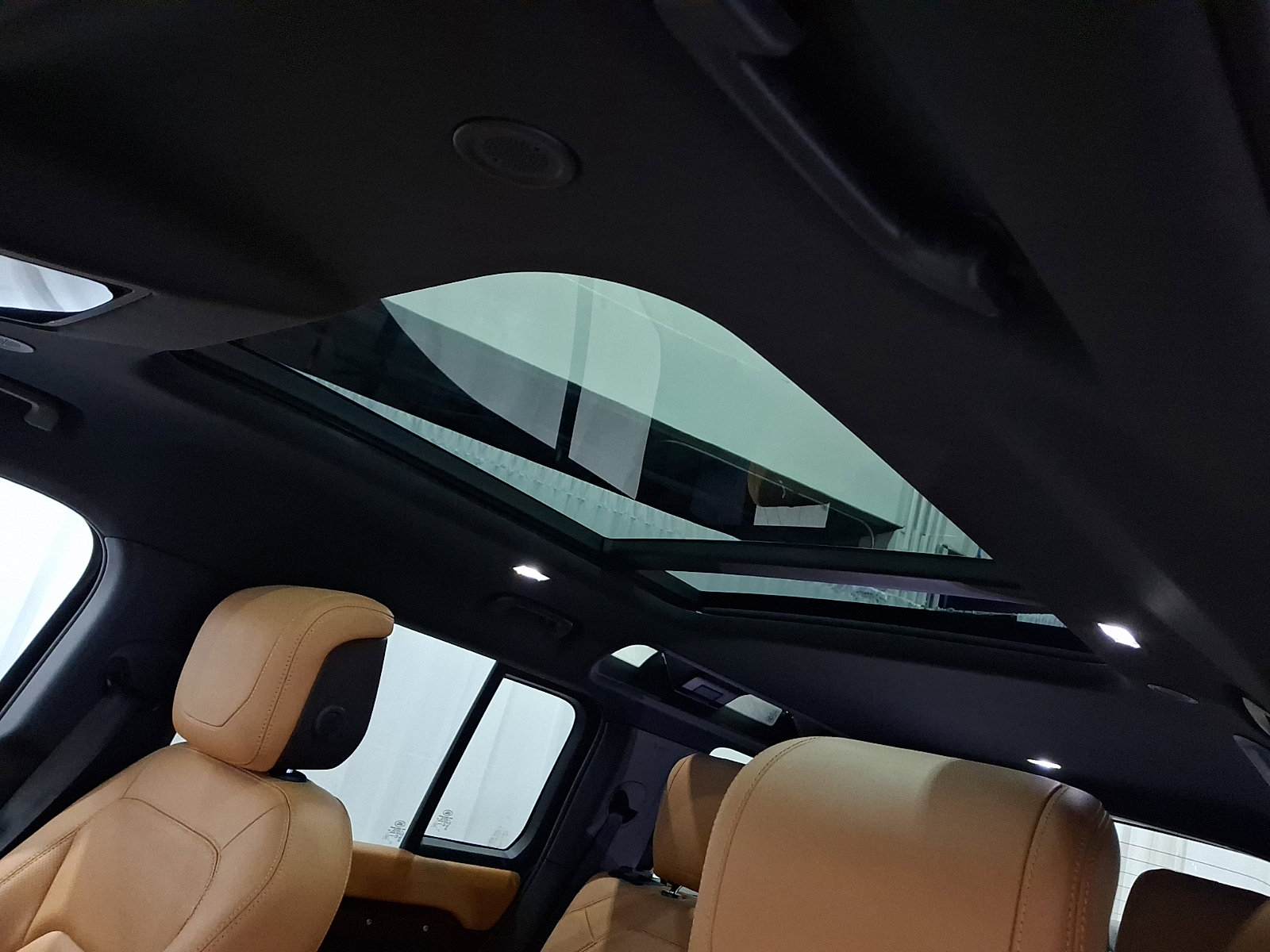 Certified 2024 Land Rover Defender 110 S image 13