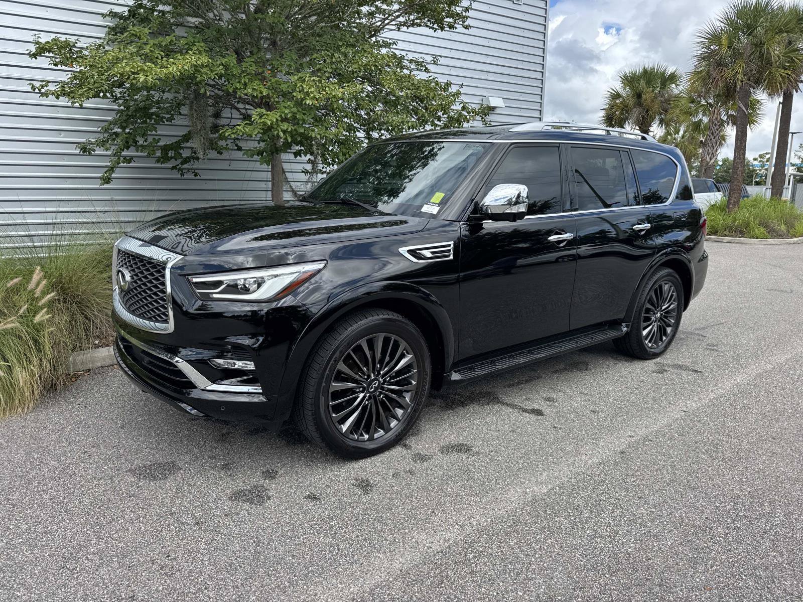 Used 2022 INFINITI QX80 Sensory w/ Cargo Package RWD image 1