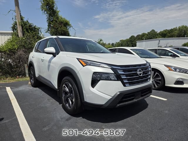 Used 2026 Nissan Rogue SV FWD image 5