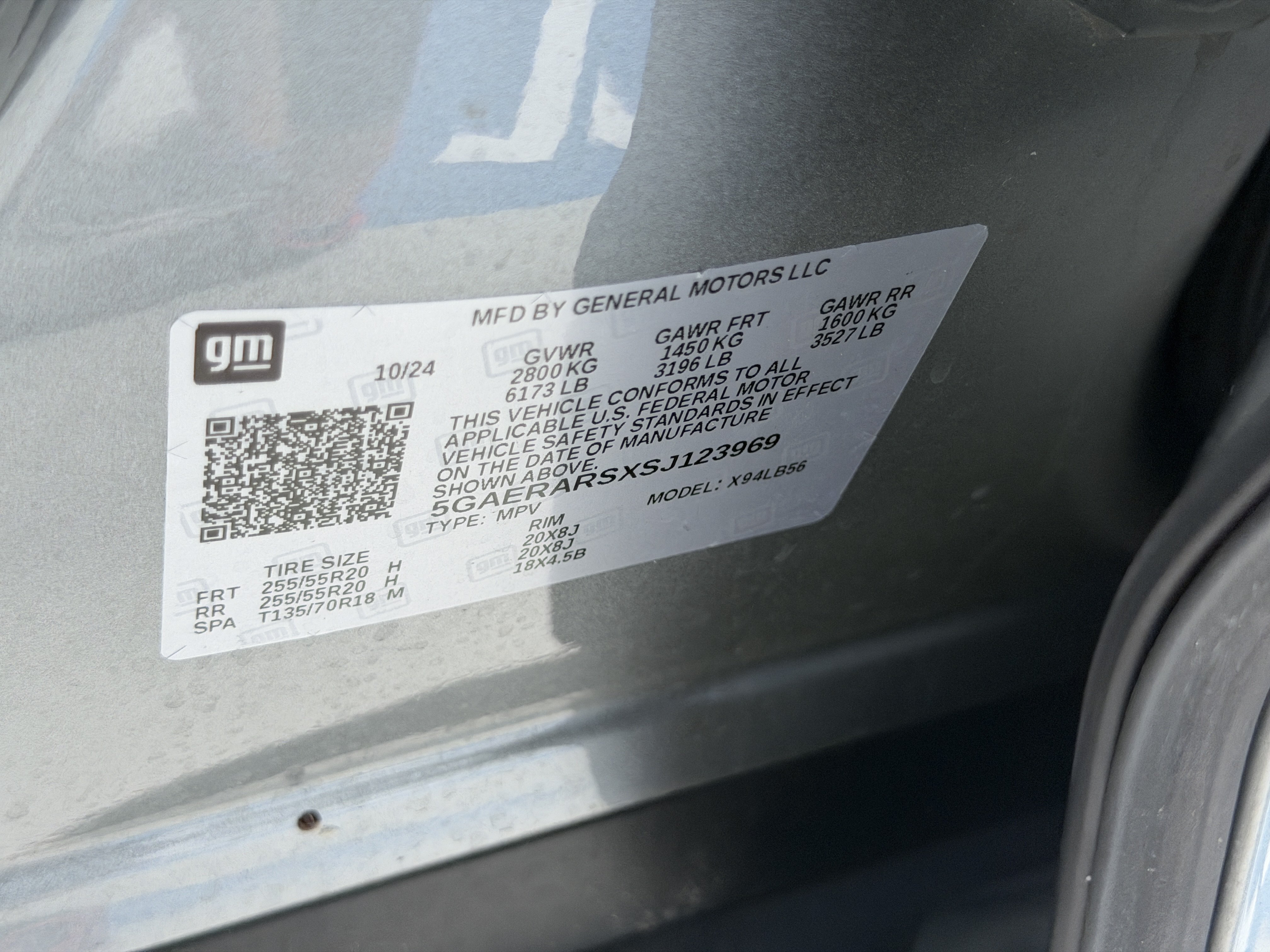 Used 2025 Buick Enclave Preferred FWD image 32