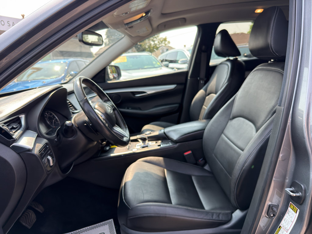 Used 2020 INFINITI QX50 Luxe w/ Navigation Package AWD/4WD image 14