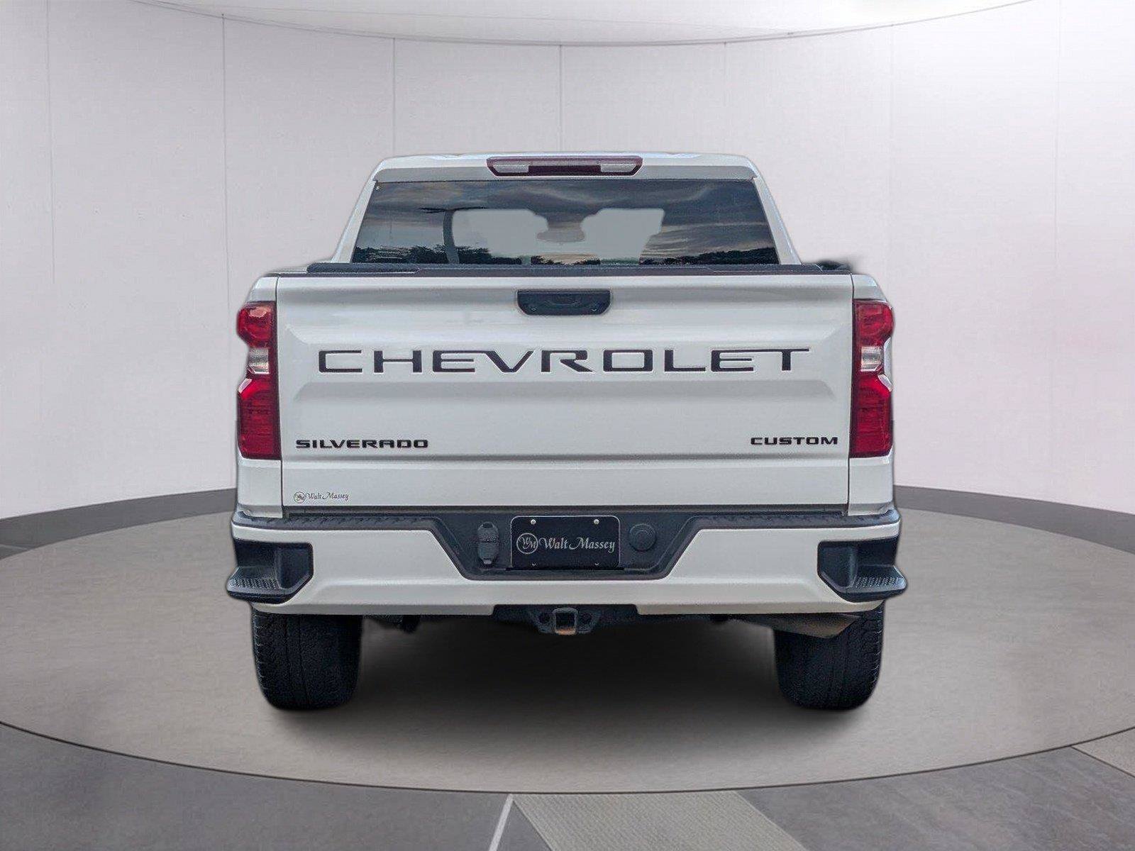 Used 2024 Chevrolet Silverado 1500 Custom w/ Turbomax Blackout Package AWD/4WD image 4