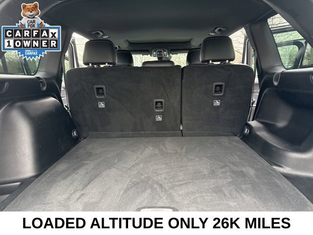 Used 2023 Jeep Grand Cherokee Altitude image 27