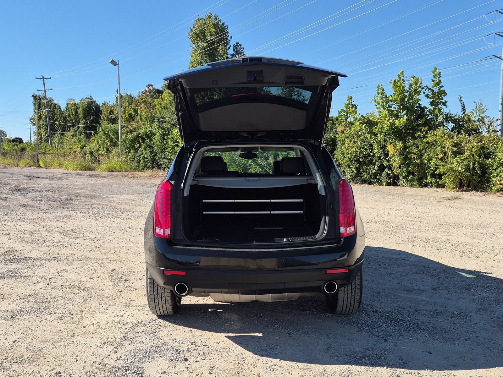 Used 2015 Cadillac SRX Luxury FWD image 4